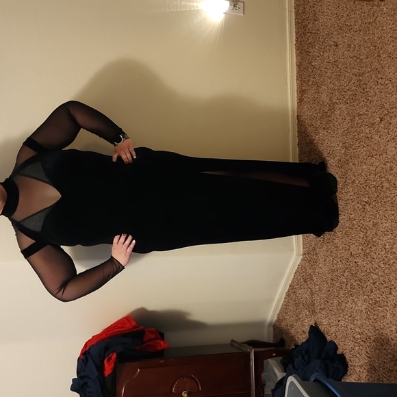 Night Way Collections Black Velour evening dress - Picture 7 of 7